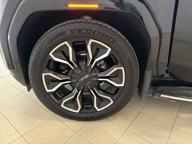 2025 GMC Sierra Max Range Denali