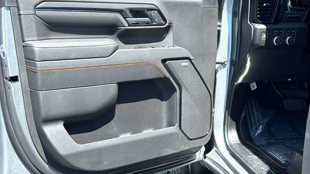 2026 GMC Sierra 2500HD Crew Cab, Standard Bed, AT4, 4WD