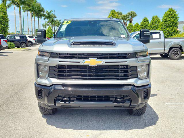 2025 Chevrolet Silverado 2500HD 4WD Crew Cab Standard Bed Custom