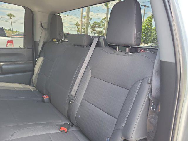 2025 Chevrolet Silverado 2500HD 4WD Crew Cab Standard Bed Custom