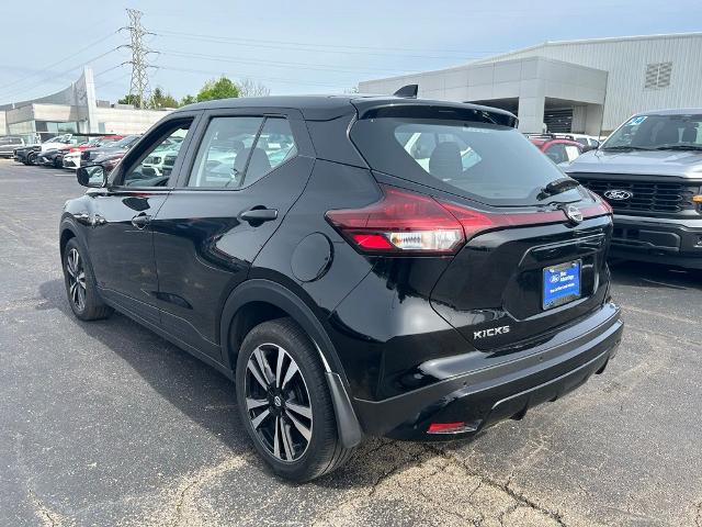 2024 Nissan Kicks S Xtronic CVT