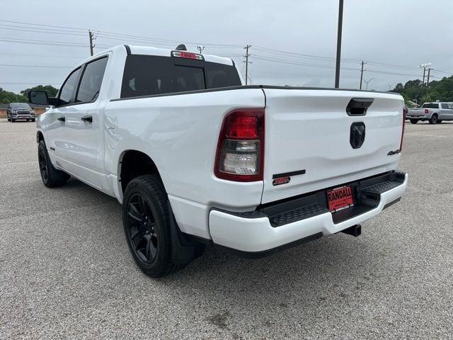 2023 Ram 1500 Big Horn Crew Cab 4x4 5'7" Box
