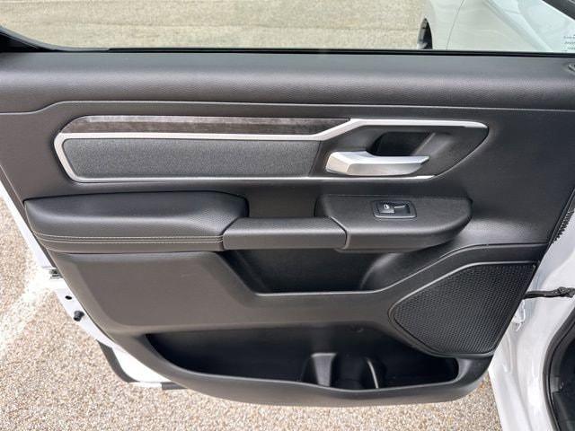 2023 Ram 1500 Big Horn Crew Cab 4x4 5'7" Box