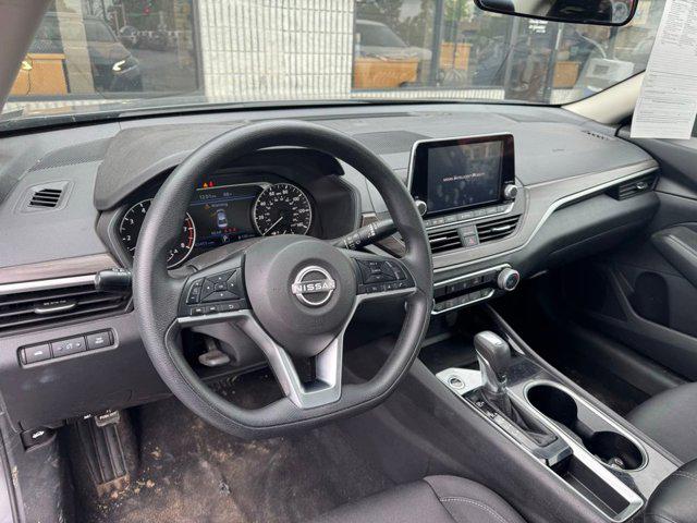 2024 Nissan Altima SV FWD