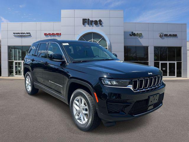 2026 Jeep Grand Cherokee GRAND CHEROKEE LAREDO X 4X4