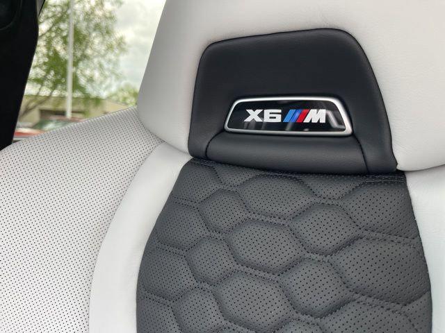 2025 BMW X6 M Base