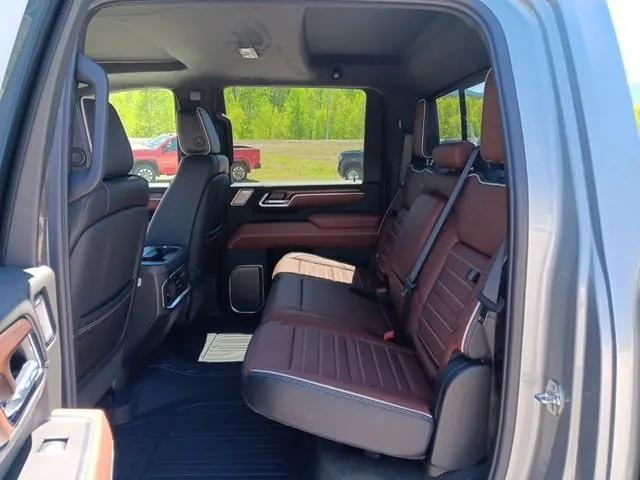 2026 GMC Sierra 2500HD Crew Cab, Standard Bed, Denali Ultimate, 4WD