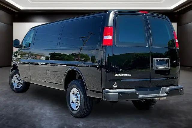 2026 Chevrolet Express Cargo Van 2500 Extended Wheelbase, WT, RWD