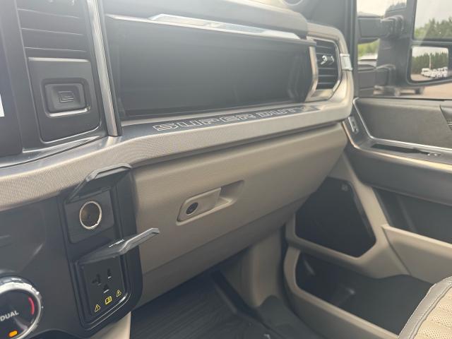 2025 Ford F-350 Platinum