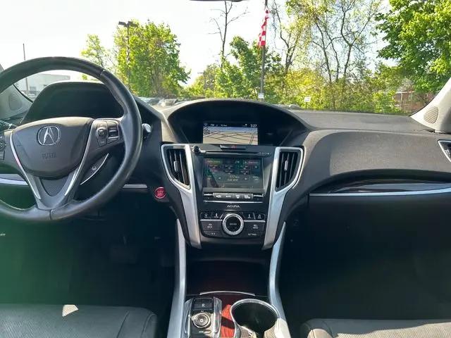 2017 Acura TLX w/Technology Package