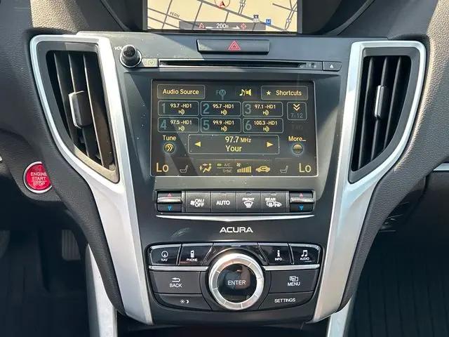 2017 Acura TLX w/Technology Package