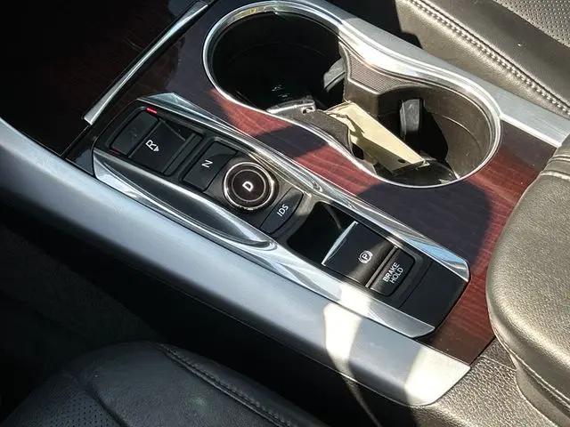 2017 Acura TLX w/Technology Package