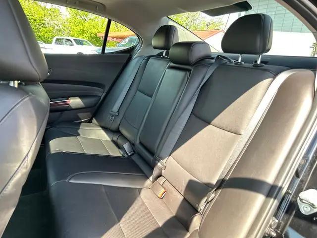 2017 Acura TLX w/Technology Package