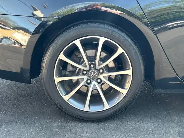 2017 Acura TLX w/Technology Package