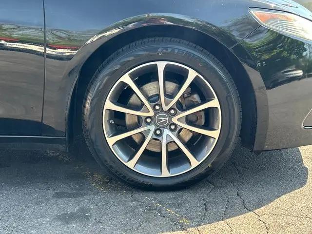 2017 Acura TLX w/Technology Package