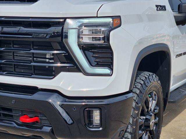 2025 Chevrolet Silverado 2500HD 4WD Crew Cab Standard Bed LT
