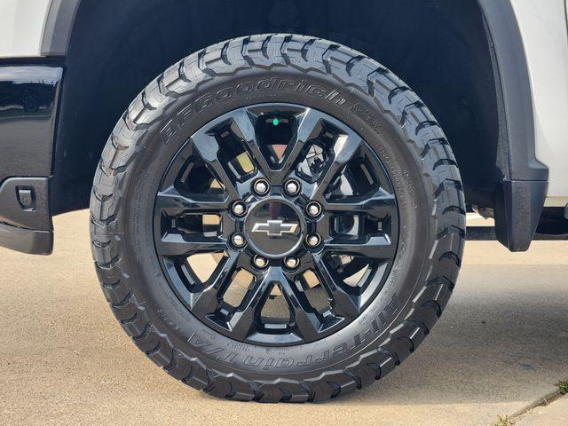 2025 Chevrolet Silverado 2500HD 4WD Crew Cab Standard Bed LT