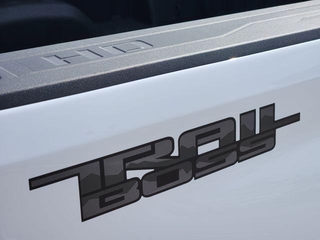 2025 Chevrolet Silverado 2500HD 4WD Crew Cab Standard Bed LT
