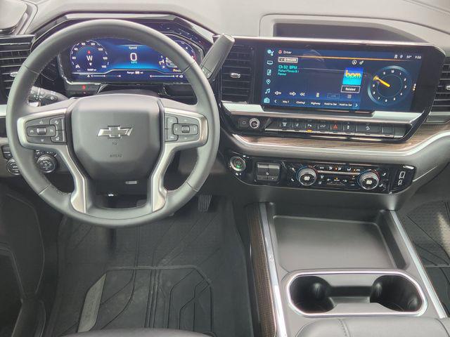 2025 Chevrolet Silverado 2500HD 4WD Crew Cab Standard Bed LT