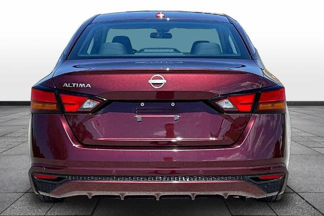 2025 Nissan Altima SV FWD