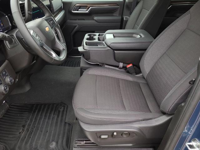 2025 Chevrolet Silverado 2500HD 4WD Crew Cab Standard Bed LT