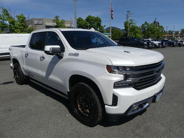 2020 Chevrolet Silverado 1500 4WD Crew Cab Short Bed High Country