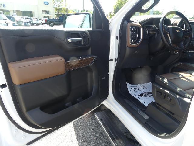 2020 Chevrolet Silverado 1500 4WD Crew Cab Short Bed High Country
