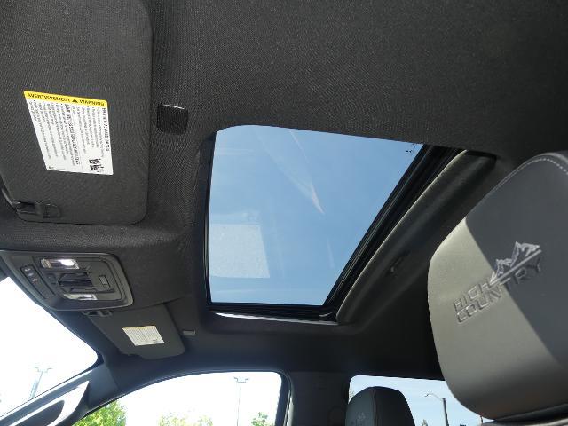 2020 Chevrolet Silverado 1500 4WD Crew Cab Short Bed High Country