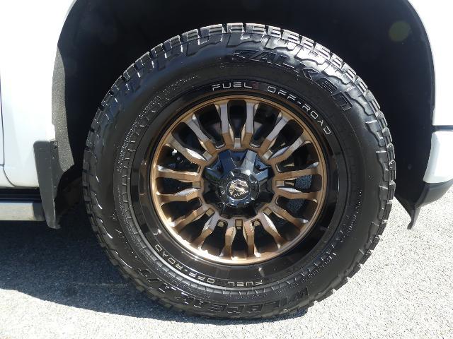 2020 Chevrolet Silverado 1500 4WD Crew Cab Short Bed High Country