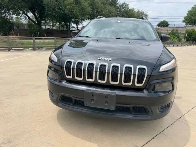 2016 Jeep Cherokee Sport