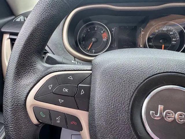 2016 Jeep Cherokee Sport