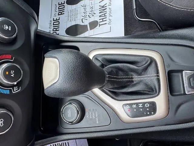2016 Jeep Cherokee Sport