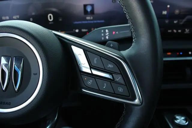 2025 Buick Enclave Avenir FWD