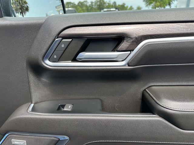 2022 Chevrolet Silverado 1500 4WD Crew Cab Short Bed LTZ