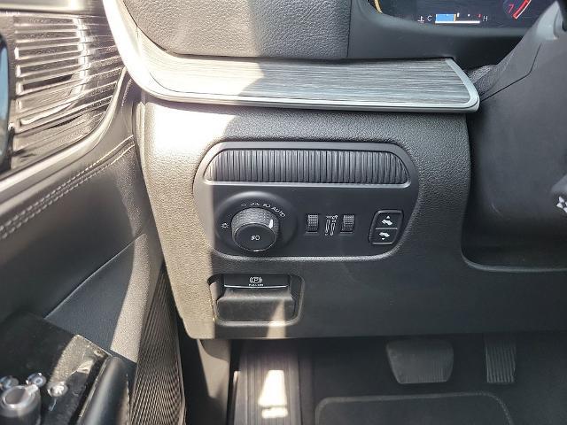 2024 Jeep Wagoneer Series II 4x2