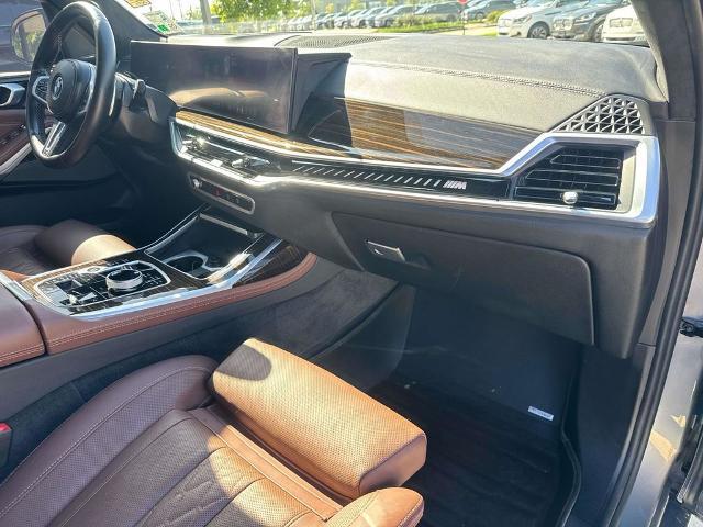 2024 BMW X7 M60i