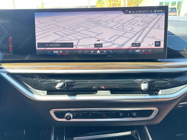 2024 BMW X7 M60i