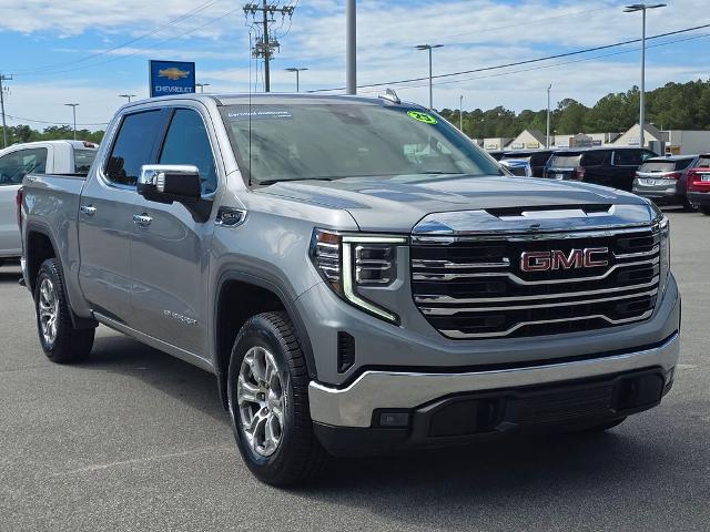 2025 GMC Sierra 1500 4WD Crew Cab Short Box SLT