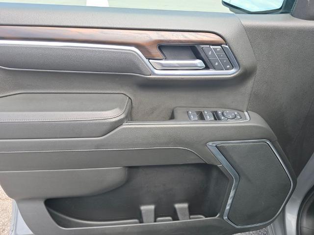 2025 GMC Sierra 1500 4WD Crew Cab Short Box SLT