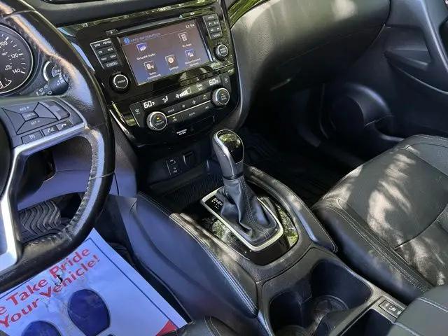 2017 Nissan Rogue Sport SL