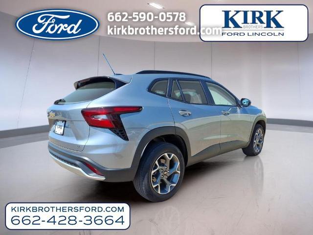 2025 Chevrolet Trax FWD LT