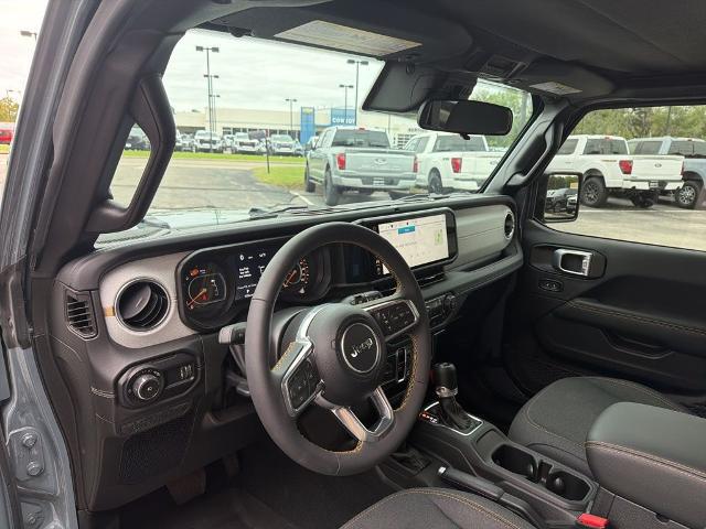 2024 Jeep Wrangler 4-Door Sahara 4x4