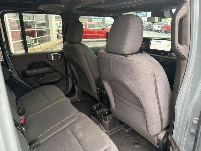 2024 Jeep Wrangler 4-Door Sahara 4x4
