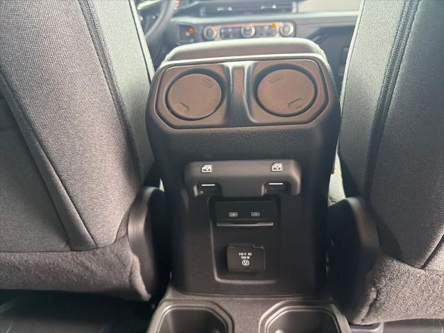 2024 Jeep Wrangler 4-Door Sahara 4x4