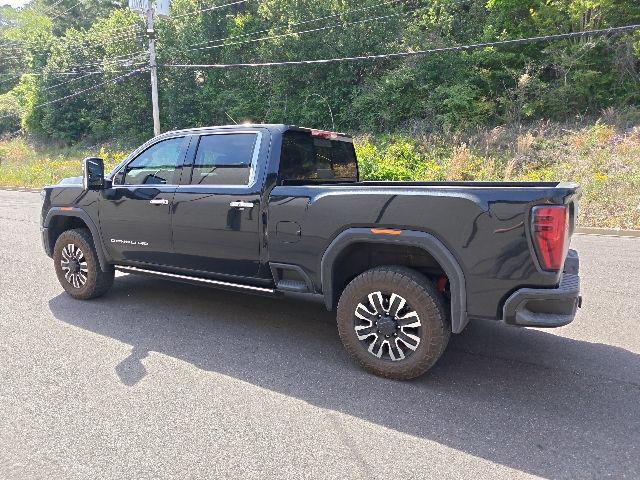 2026 GMC Sierra 2500HD Crew Cab, Standard Bed, Denali Ultimate, 4WD