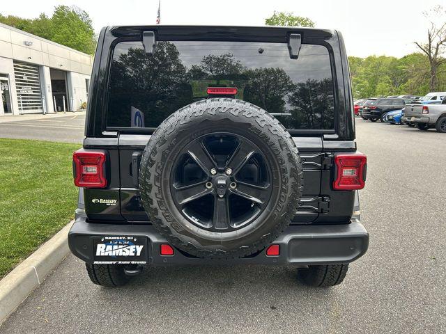 2022 Jeep Wrangler Unlimited Sahara Altitude 4x4