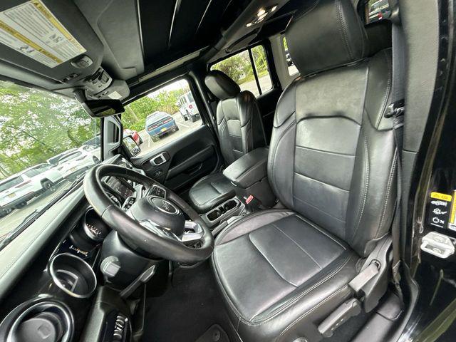 2022 Jeep Wrangler Unlimited Sahara Altitude 4x4