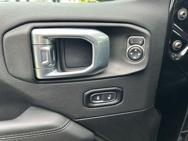 2022 Jeep Wrangler Unlimited Sahara Altitude 4x4
