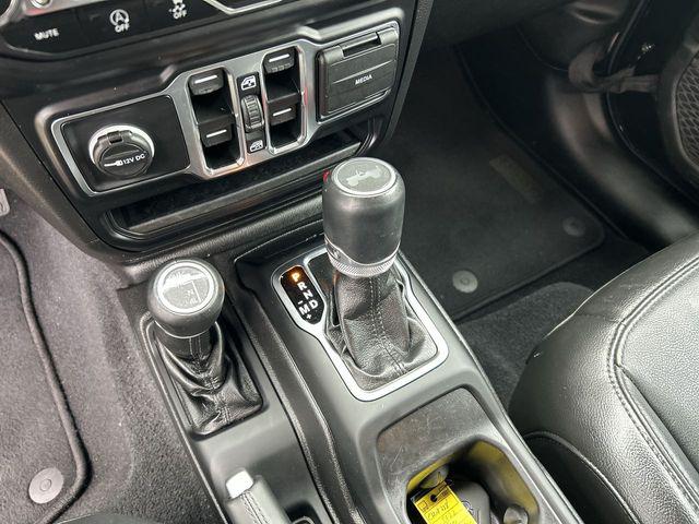 2022 Jeep Wrangler Unlimited Sahara Altitude 4x4