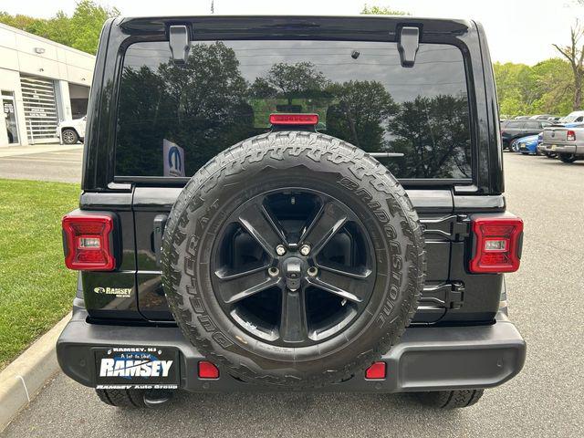 2022 Jeep Wrangler Unlimited Sahara Altitude 4x4